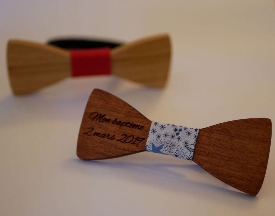 Pajarita de madera con cinta Liberty y madera, personalizable