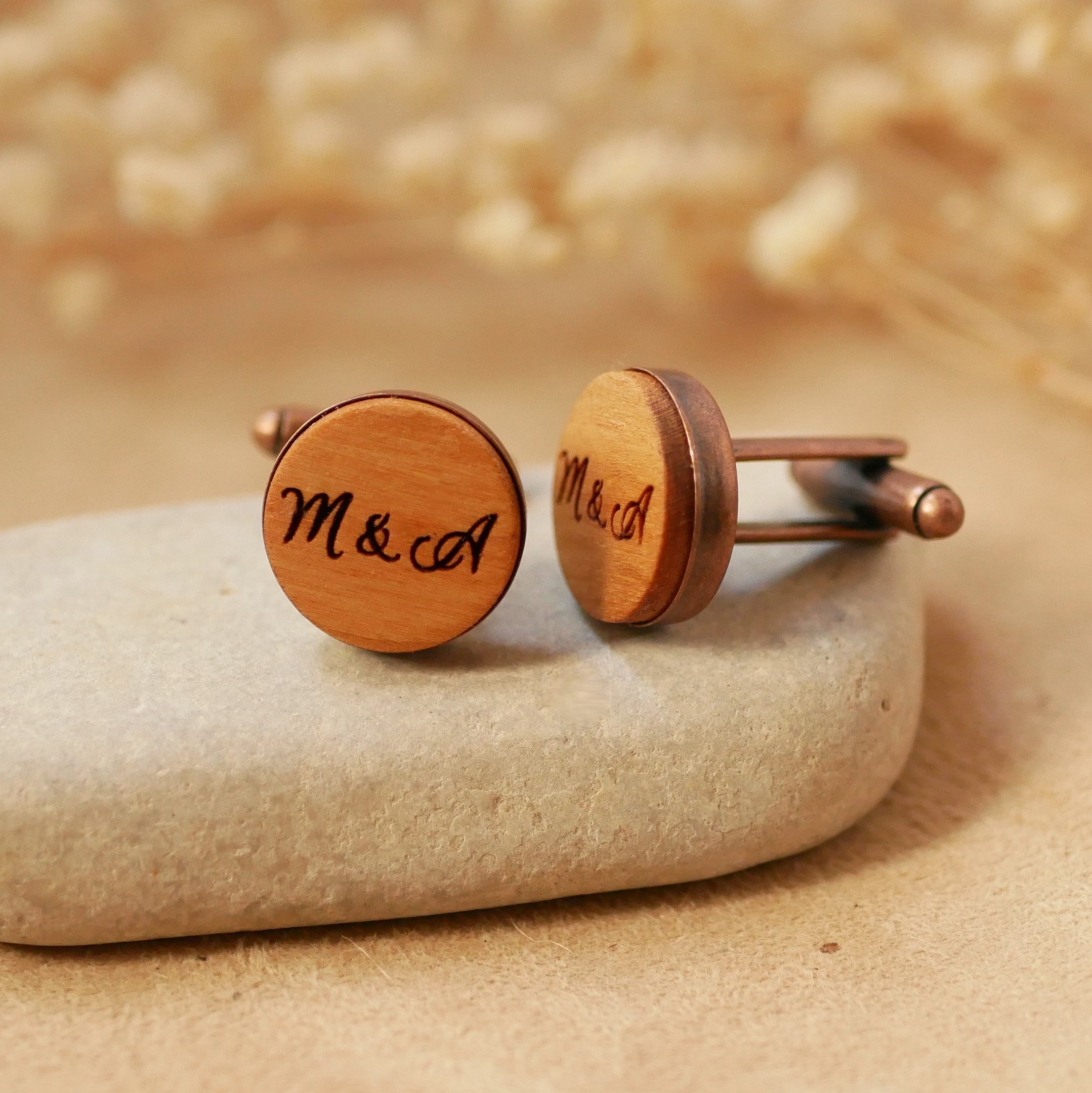 Gemelos de madera engastados en cobre envejecido 16 mm, personalizables