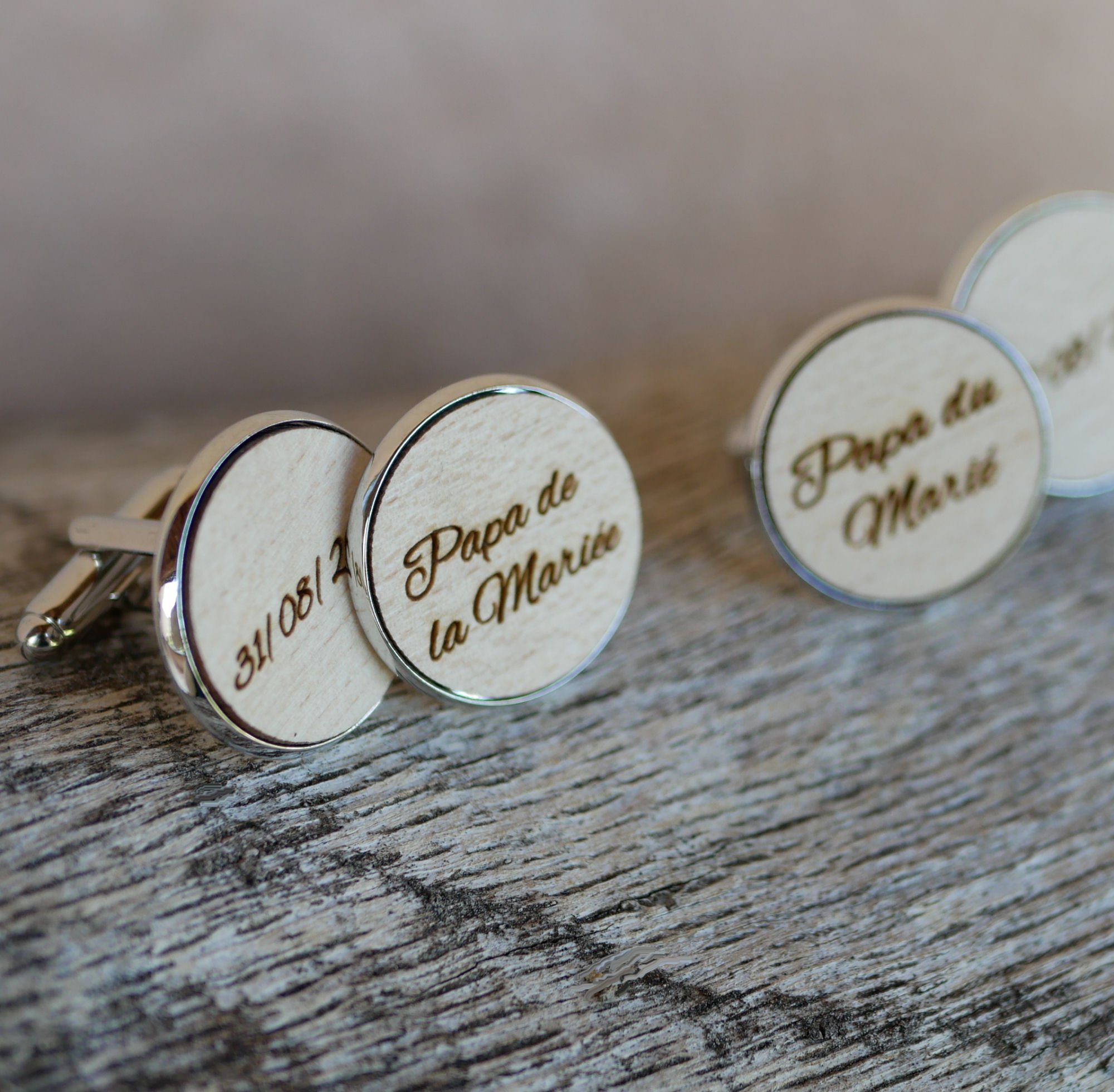 Gemelos cabuj&oacute;n madera fina 20mm personalizable