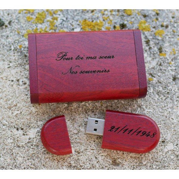 Memoria USB 3.0 de 32 GB de madera roja en caja grabada