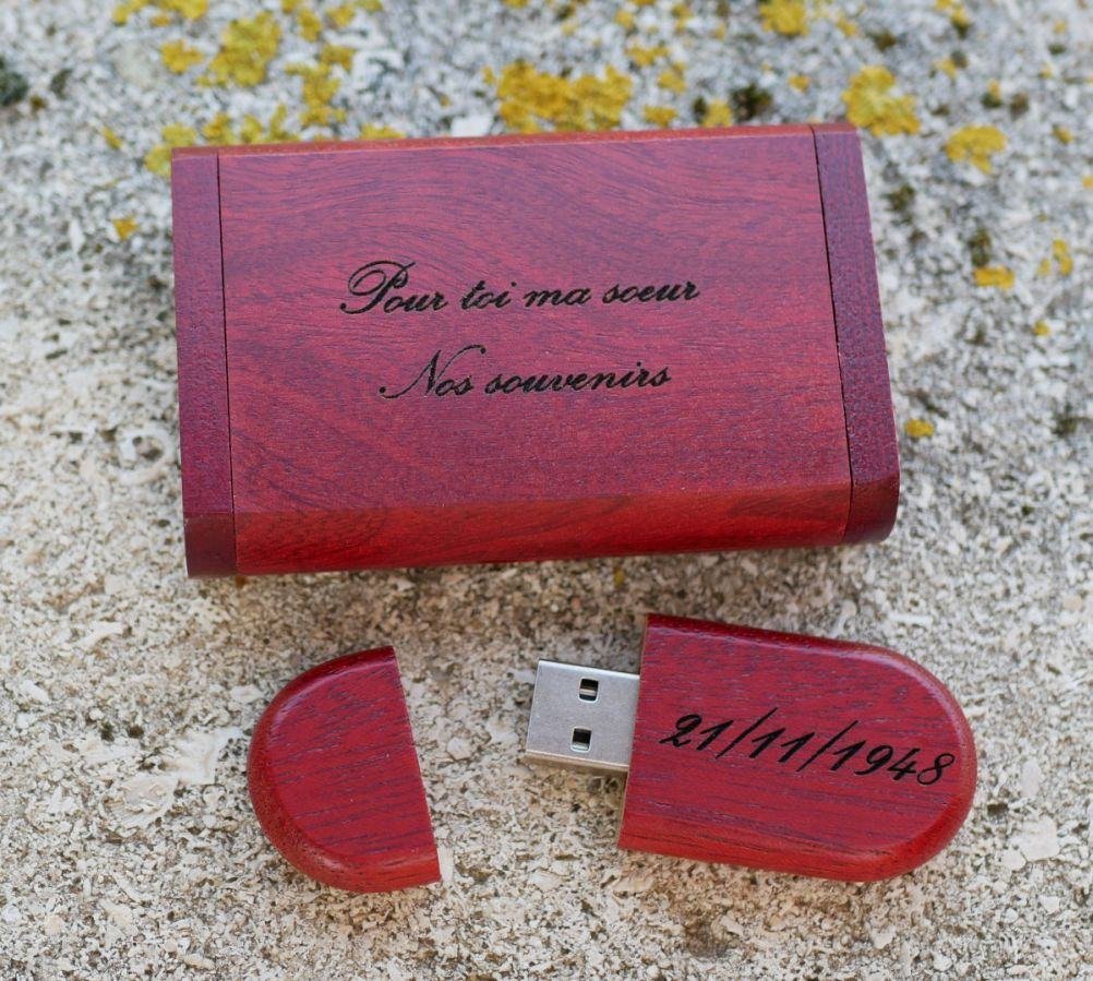 Memoria USB 3.0 de 32 GB de madera roja en caja grabada