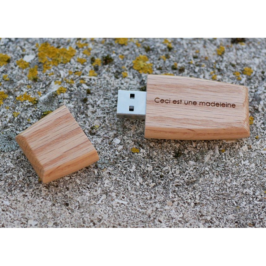 Llave USB de madera personalizable mediante grabado