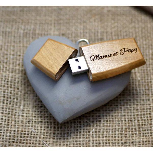 Llave USB de madera personalizable mediante grabado