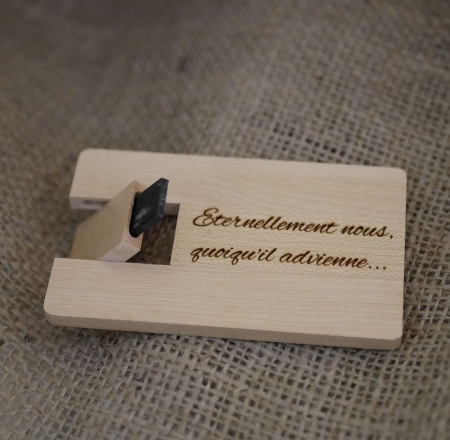 Llave USB grabada tarjeta de madera de arce para personalizar