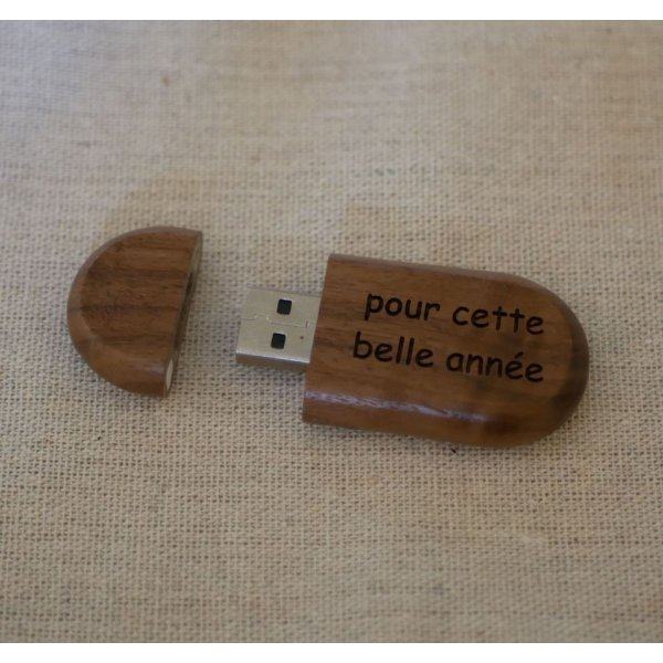 Llave USB ovalada personalizable mediante grabado, madera a elegir