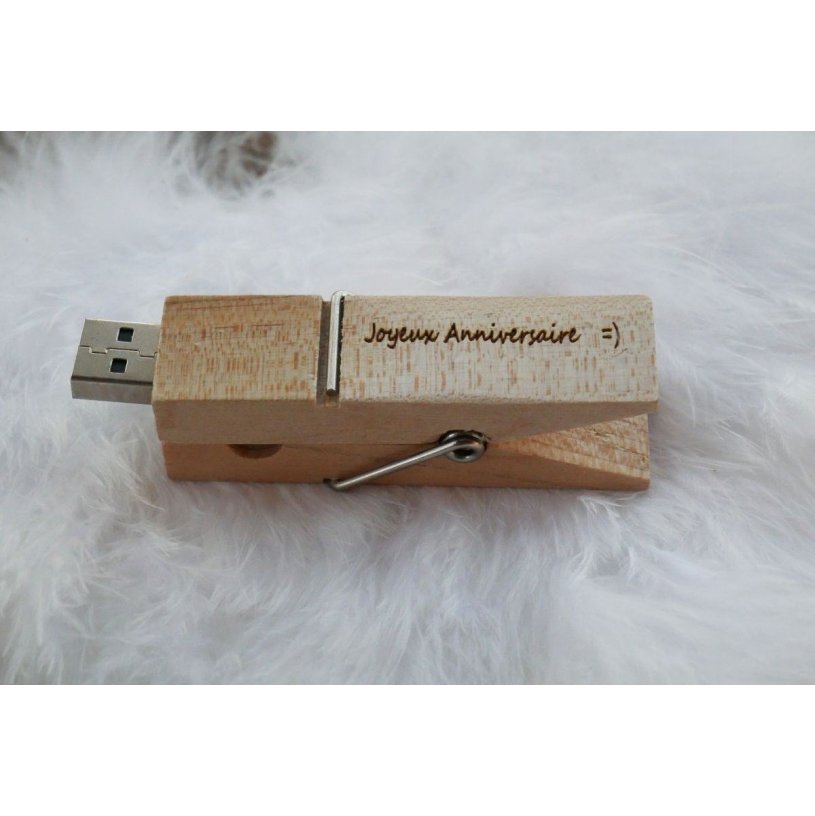 Llave USB de madera grabada para personalizar