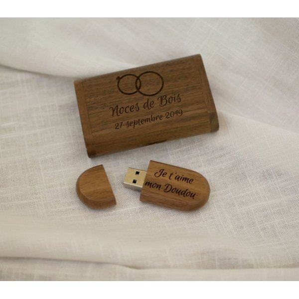 Memoria USB de 64 GB y caja de madera de nogal, personalizables
