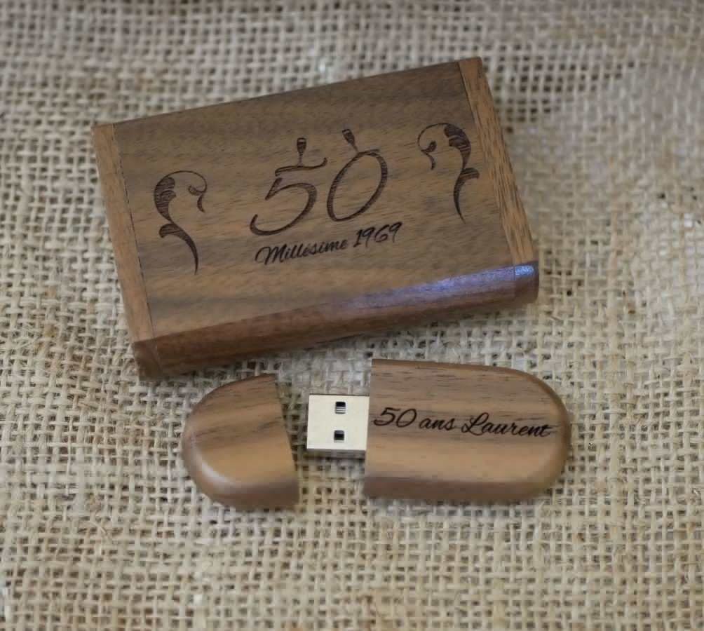 Memoria USB 3.0 de madera de nogal y funda, 32 GB, personalizable