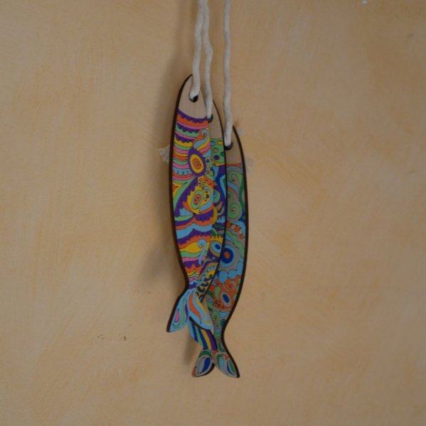 Decoraci&oacute;n mural Sardinas en madera grabada para pintar 