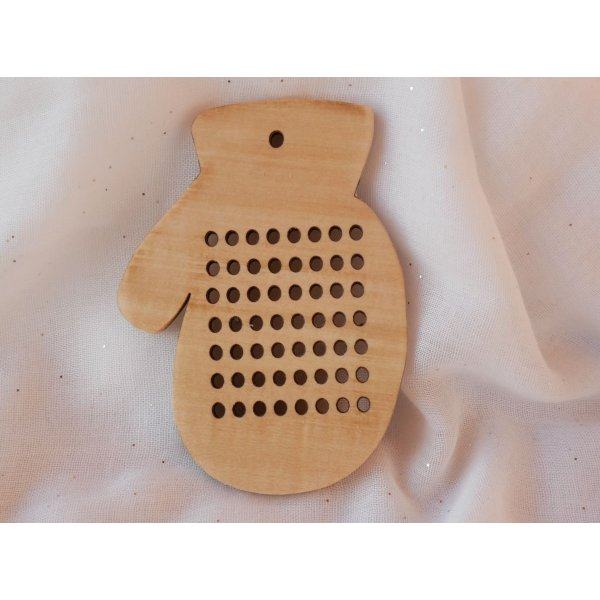 Bordado en madera: manguito de decoraci&oacute;n navide&ntilde;a para bordar t&uacute; mismo 