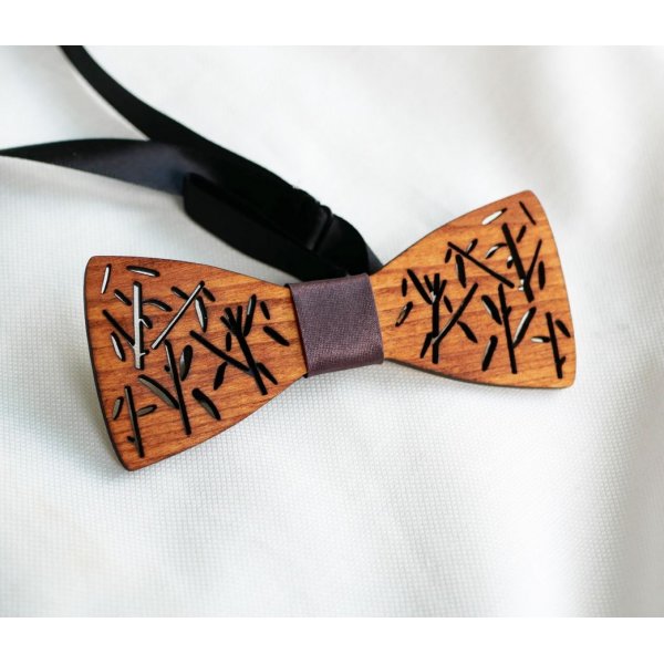 Pajarita francesa de madera con decoraci&oacute;n de bamb&uacute; 