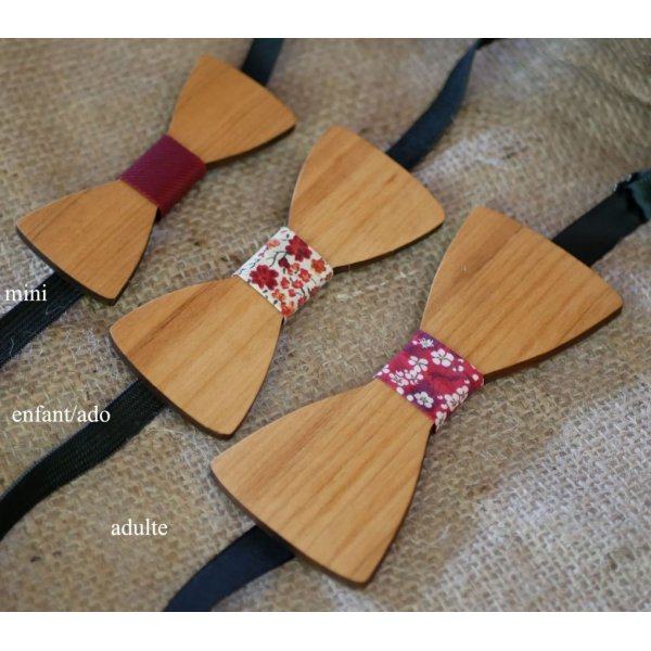 Pajarita de madera de cerezo aceitada con lino para personalizar fabricada en Francia