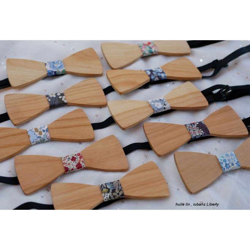 Pajarita de madera de cerezo aceitada con lino para personalizar fabricada en Francia