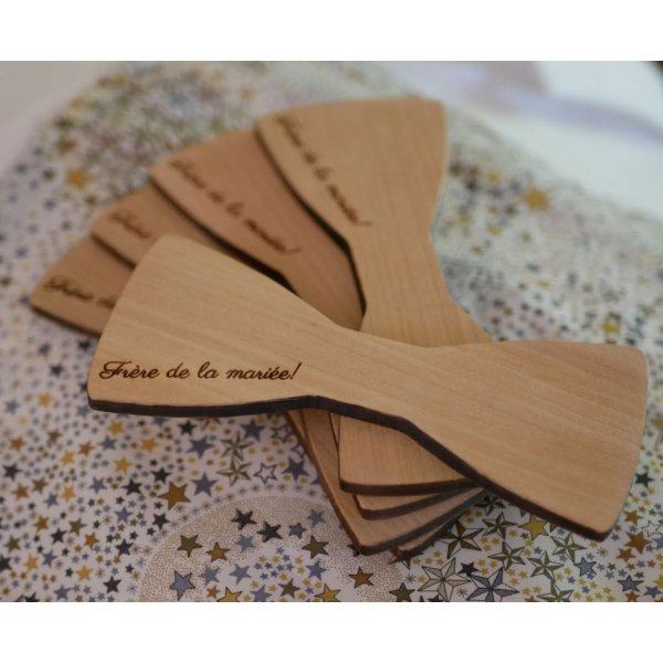 Pajarita de madera desnuda para montar t&uacute; mismo