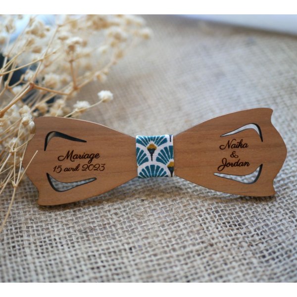 Pajarita de madera en trampantojo para personalizar