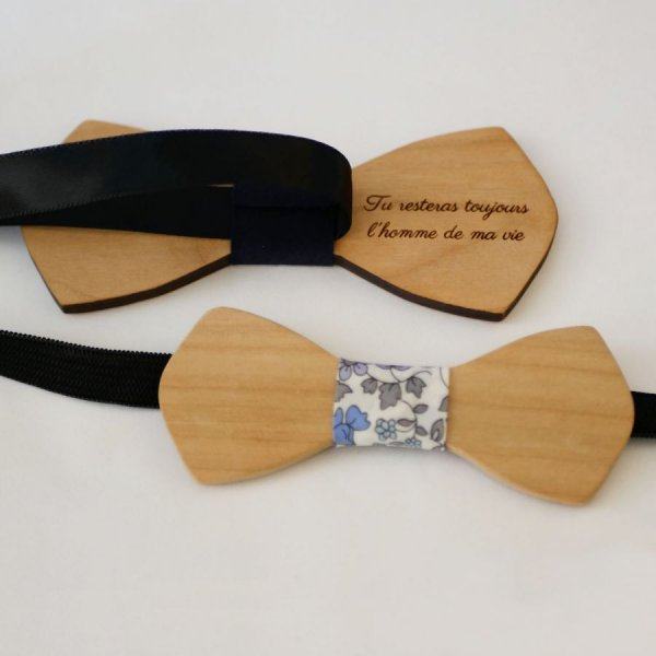 Pajarita de madera natural para personalizar grabando "le rabl&eacute;  