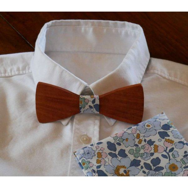 Bolso de mano Liberty Denim azul y pajarita de madera personalizable