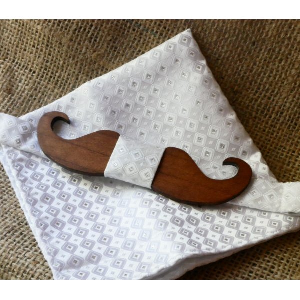 Bolsa de sat&eacute;n blanco y pajarita de madera a elegir