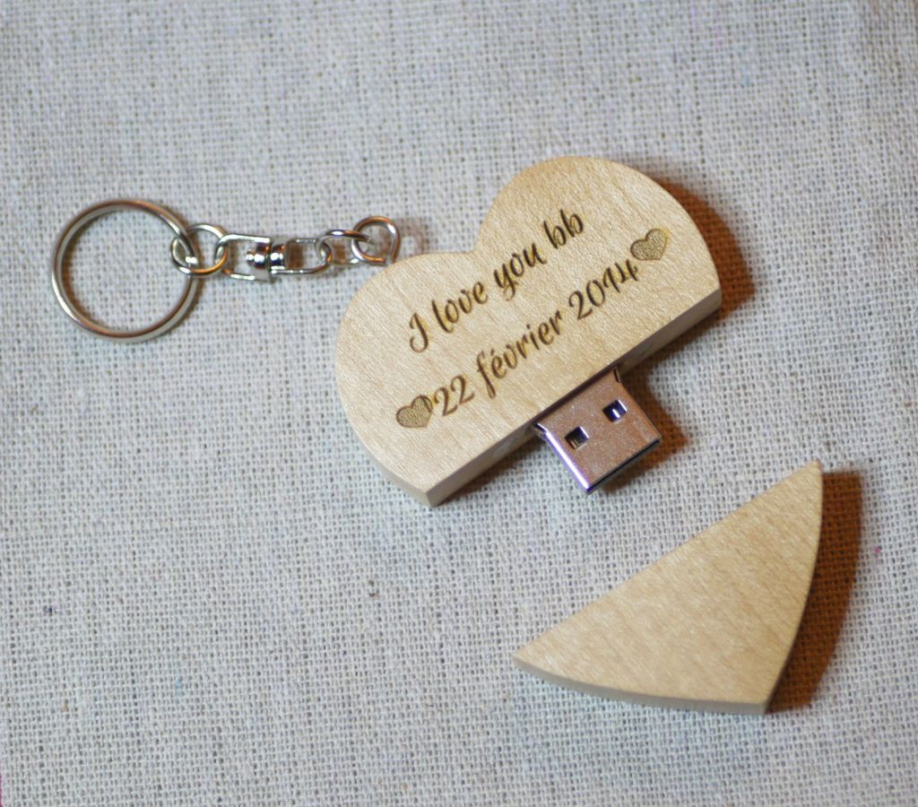 Memoria USB de madera con corazón grabado para personalizar 128 GB