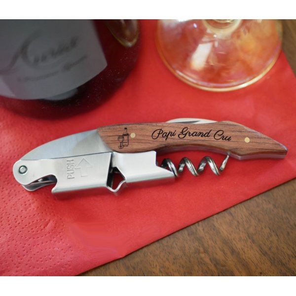Sacacorchos con mango de madera grabado personalizable