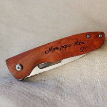 Cuchillo con mango de madera grabado para personalizar